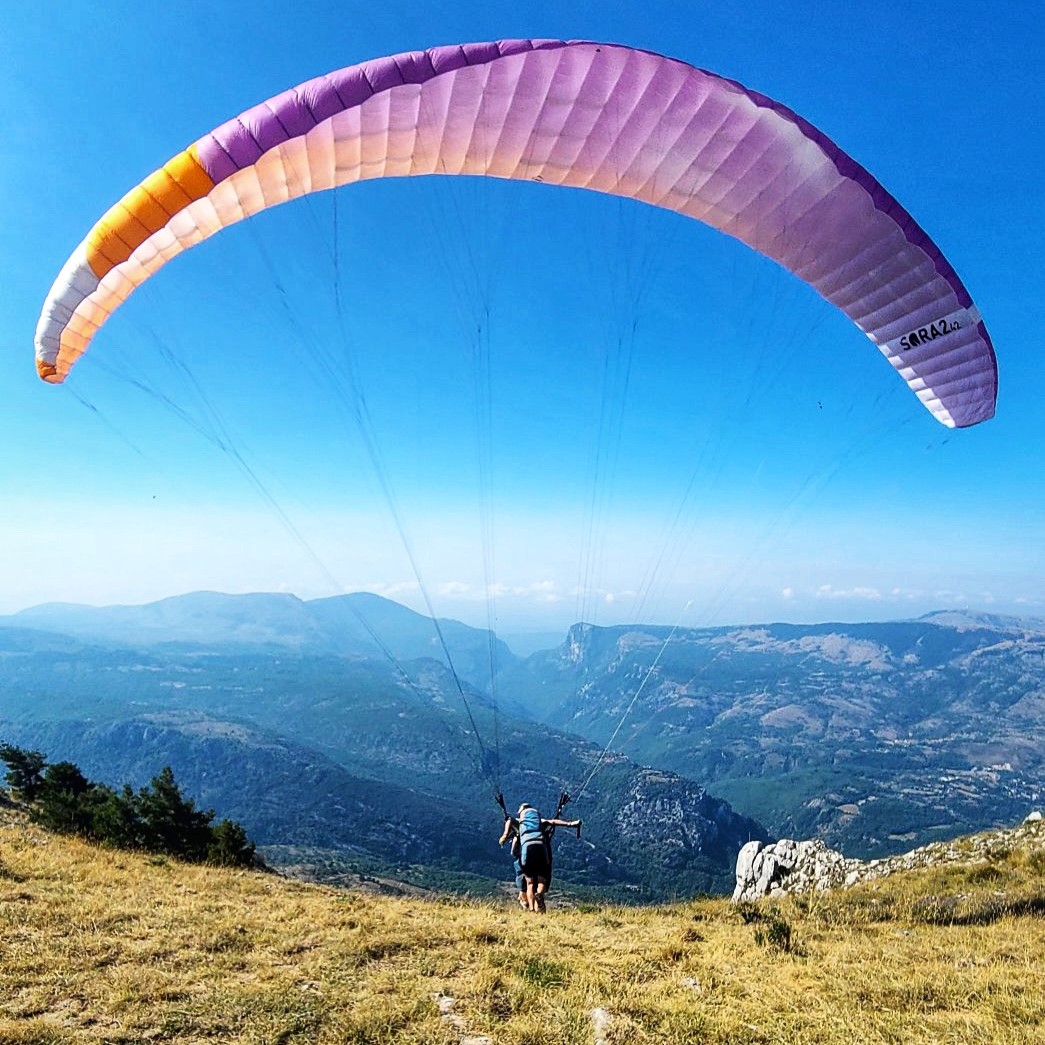 bapteme-parapente-ailements-var-83-cote-azur-alpes-maritimes-famille-enfant