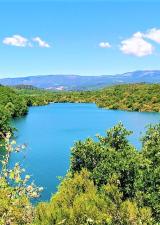 lac-saint-cassien-famille-enfants-activites-aquatiques-plages-sortir-var-83