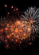 15-aout-2021-fete-var-83-feu-artifice-famille-bal-festivites